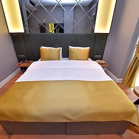 Atacity 3*